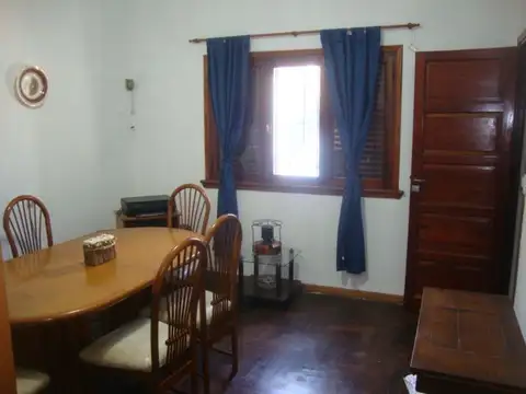 Casa 2 ambientes con 1 baño