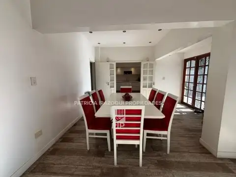 Casa en Venta en El Palomar, USD 220.000