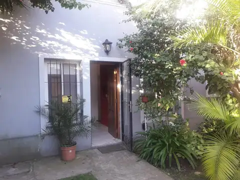 Muy buen loft en muy linda ubicación, cerca de Av. Centenario