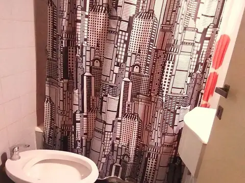 AMPLIO MONOAMBIENTE EN EXCELENTE ESTADO