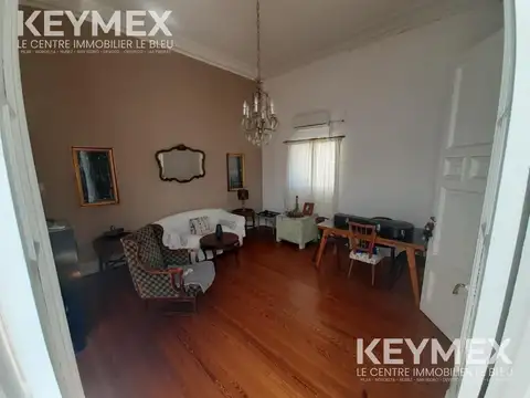 Venta departamento de estilo en Recoleta, 4 ambientes, muy luminoso. Excelente ubicación.