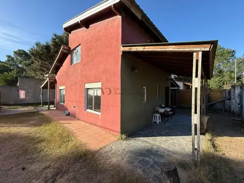 Casa 2 ambientes con 1 baño