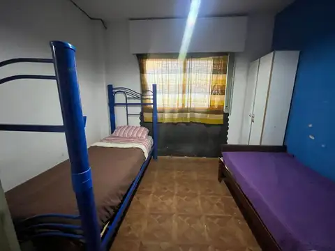 Depto Tipo Casa 6 ambientes con 2 baños