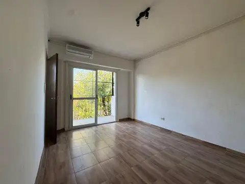 Zuviría 100