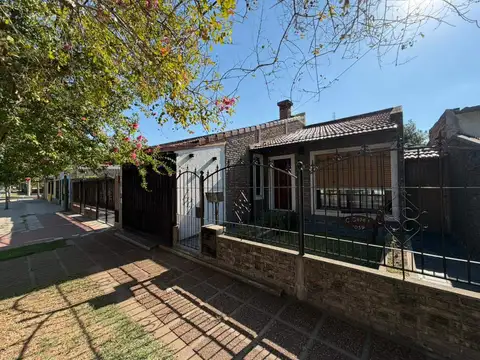 Casa en Venta en Capitán Bermudez, USD 140.000