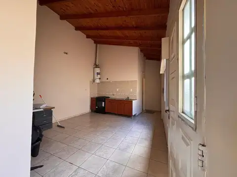 Depto Tipo Casa en Alquiler de 1 dormitorio