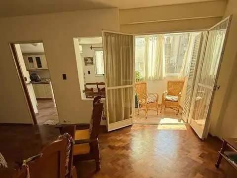 DEPARTAMENTO 2 DORMITORIOS 2 BAÑOS MUY AMPLIO