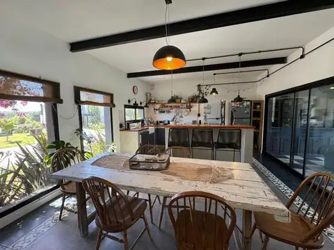 CASA EN BARRIO PRIVADO ARENAS DEL SUR, PARA SIETE PERSONAS.