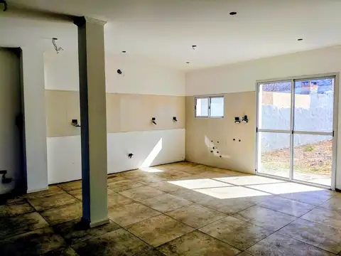 Depto Tipo Casa en Alquiler de 4 ambientes