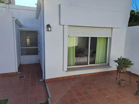 Depto Tipo Casa 7 ambientes con 2 baños