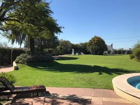 VENDE DEPARTAMENTO/OFICINA EN "LA ALGODONERA" (+ cuotas)