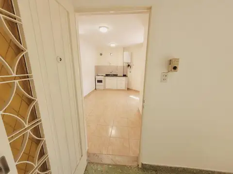 Casa 2 ambientes con 1 baño