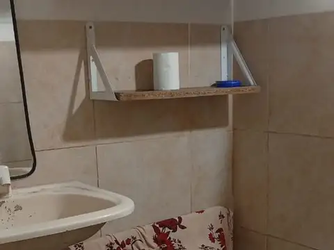 Presidente Juan Domingo Perón 900, Piso Pre