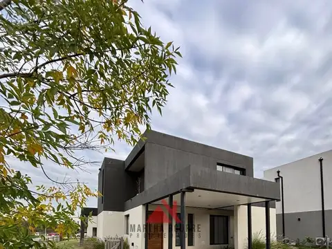 El Aljibe Pilar Mts. KM 61 100