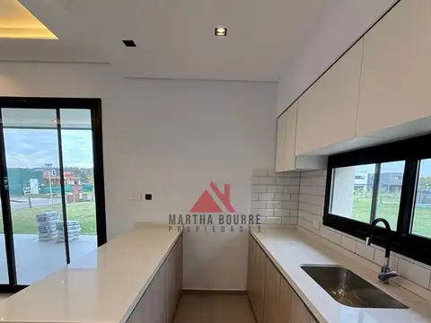 Casa en Venta 1 año