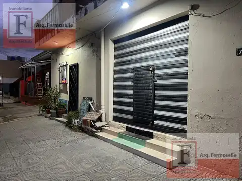 SAN VICENTE AL 700. Local en Villa Dominico. Avellaneda.