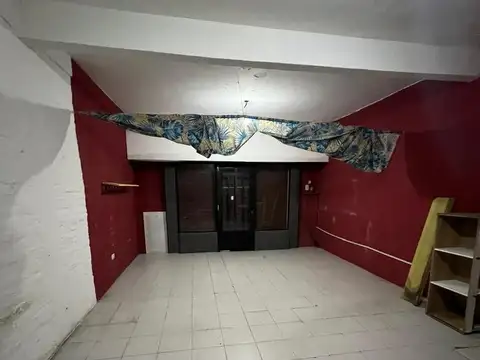 Local en Alquiler en Villa Dominico, $ 390.000