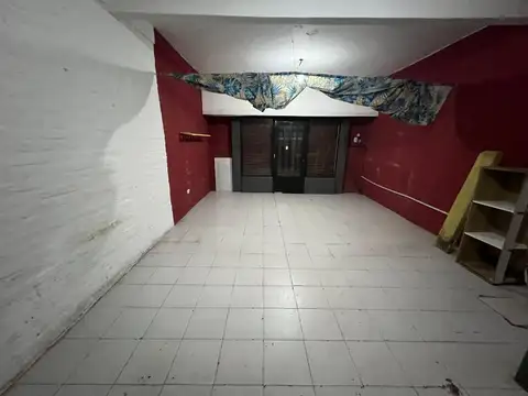 Local en Alquiler en Villa Dominico, $ 390.000