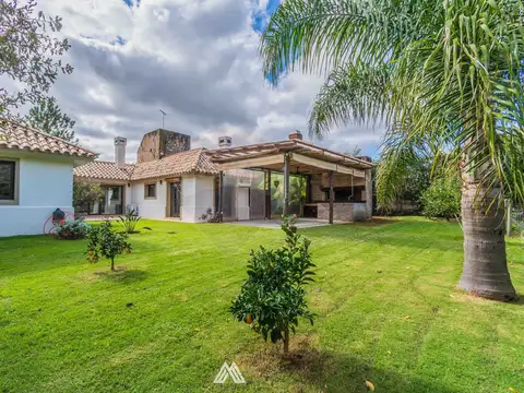 VENTA CASA EN ALTOS DE LA TAHONA 3 DORM ESCRITORIO