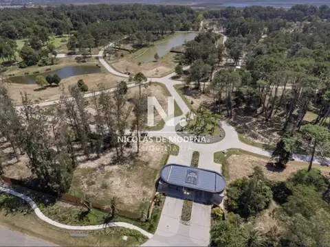 En venta terreno en Parque Golf, Punta del Este