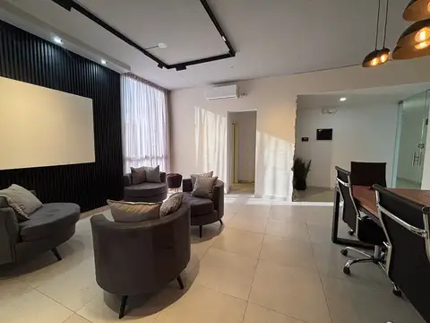 Oficina en Venta en Pilar Centro, USD 167.000