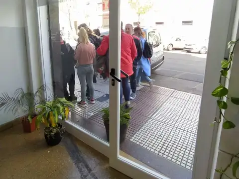 Local en Venta en Moron Sur, USD 235.000