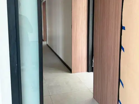 Oficina en Alquiler en Funes, USD 800