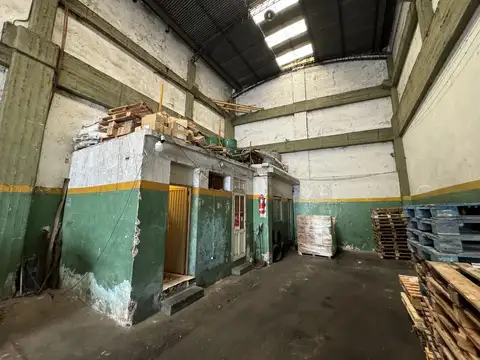 Galpon en Venta 8  mts Frente