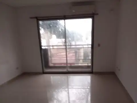 Departamento en Alquiler en Villa Ballester, $ 500.000