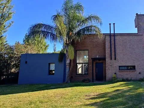 Casa en Alquiler de 3 dormitorios