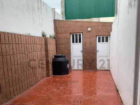 Bolivar 100, Piso 0