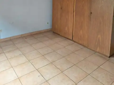 Depto Tipo Casa 4 ambientes con 1 baño