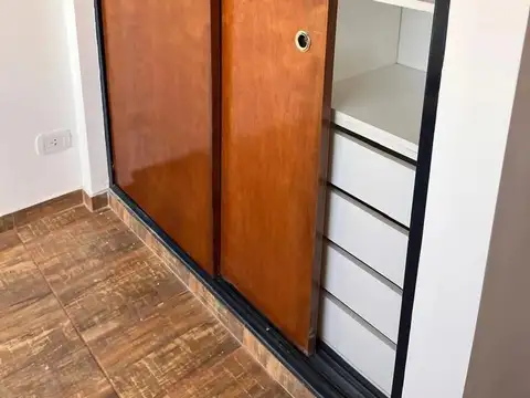 Departamento en Alquiler en Parque Patricios, $ 800.000