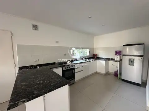 Casa 4 ambientes con 3 baños
