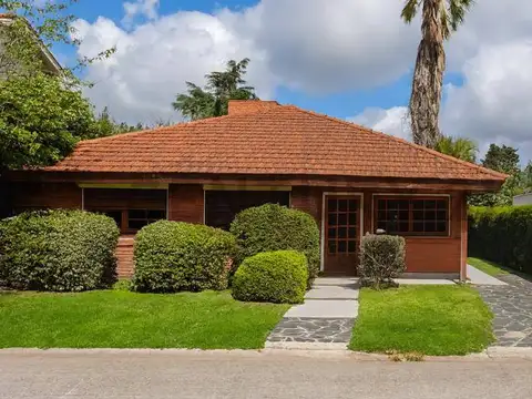 VENTA CHALET EN COUNTRY EL VENADO- EN UNA PLANTA - APTO CREDITO-CANING