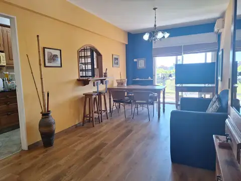 Depto Venta 4 ambientes en La Boca con cochera