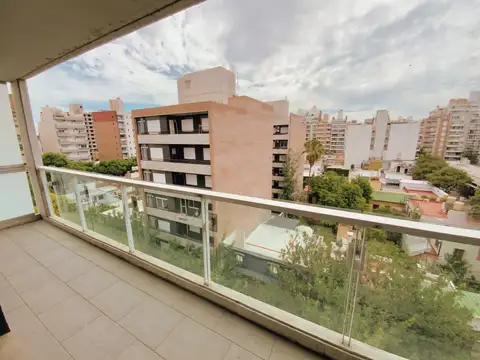 Departamento en Alquiler en Martín, $ 800.000