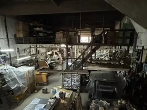 ALQUILER Depósito - Galpón /Industria con Oficina