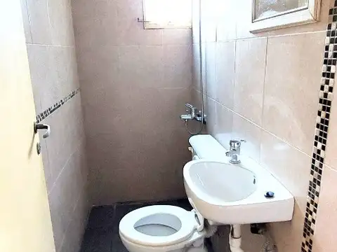Departamento 6 ambientes con 2 baños