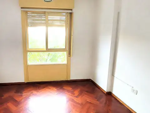 Juan Manuel De Rosas 1700, Piso 2