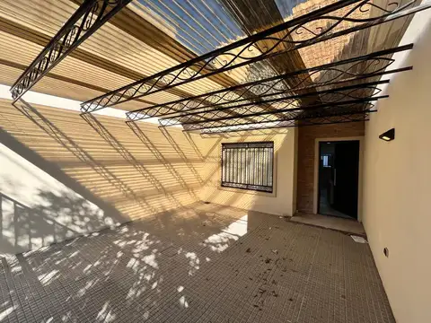 DUPLEX 4 AMBIENTES EN CONDOMINIO RESIDENCIAL. APTO CREDITO HIPOTECARIO !!!!!