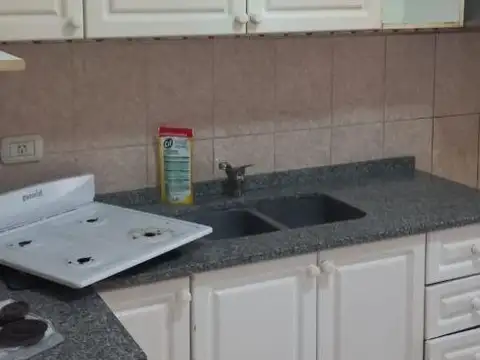 Departamento en Alquiler con 1 cocheras