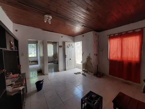 Depto Tipo Casa en Venta en Jose Leon Suarez, USD 80.000