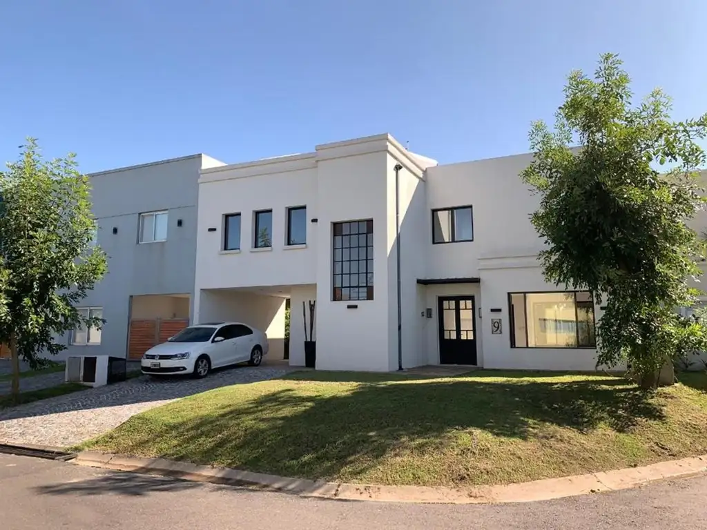 Casa en Venta en Hudson Chico - 3 dormitorios