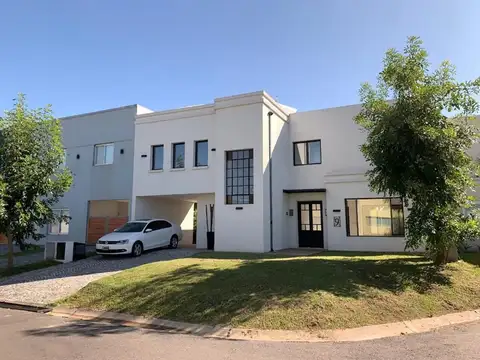 HERMOSA CASA EN HUDSON CHICO - Foto 0