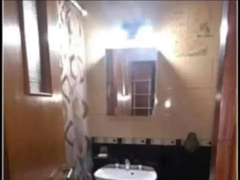 El Salvador e/ Lavalleja y Julian Álvarez