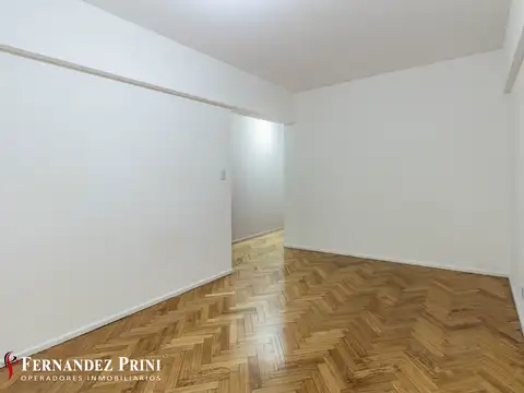 RETASADO - Excelente departamento 2 ambientes reciclado a nuevo en Barrio Norte