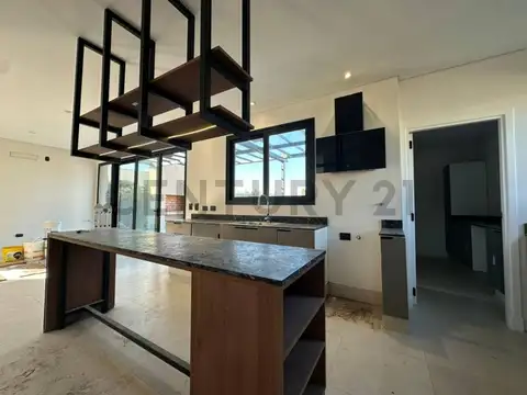 Casa en Venta en Lujan De Cuyo, USD 320.000