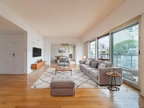 Depto. 4 ambientes. 204 m2. Villa Urquiza. Olazabal 5300