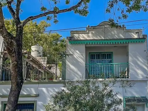 Casa en venta 2 dormitorios con terraza. Muy luminoso - San Isidro.